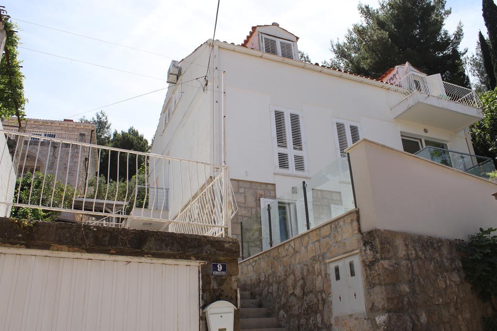 Apartments Mala 챠브타트 외부 사진