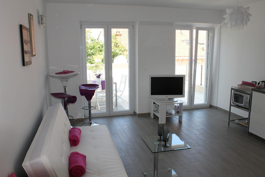 Apartments Mala 챠브타트 외부 사진